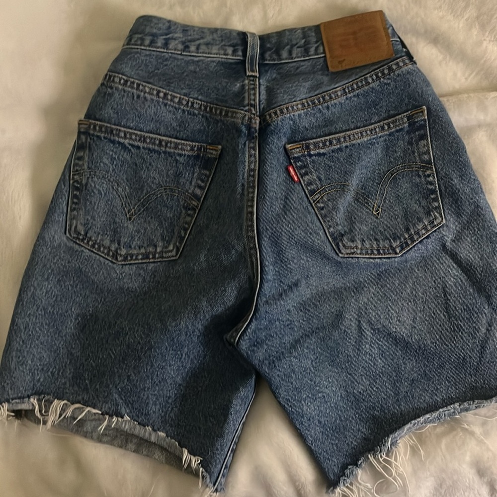 Levi 501 cut off mom shorts